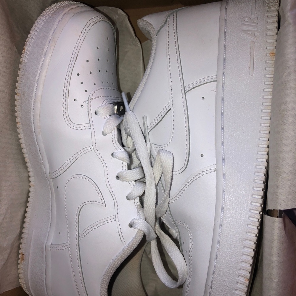 White nike Air Force Ones